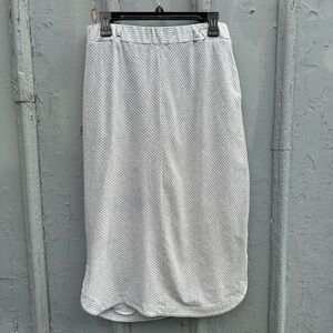 Motion Atheleisure grey striped Midi skirt, size Medium